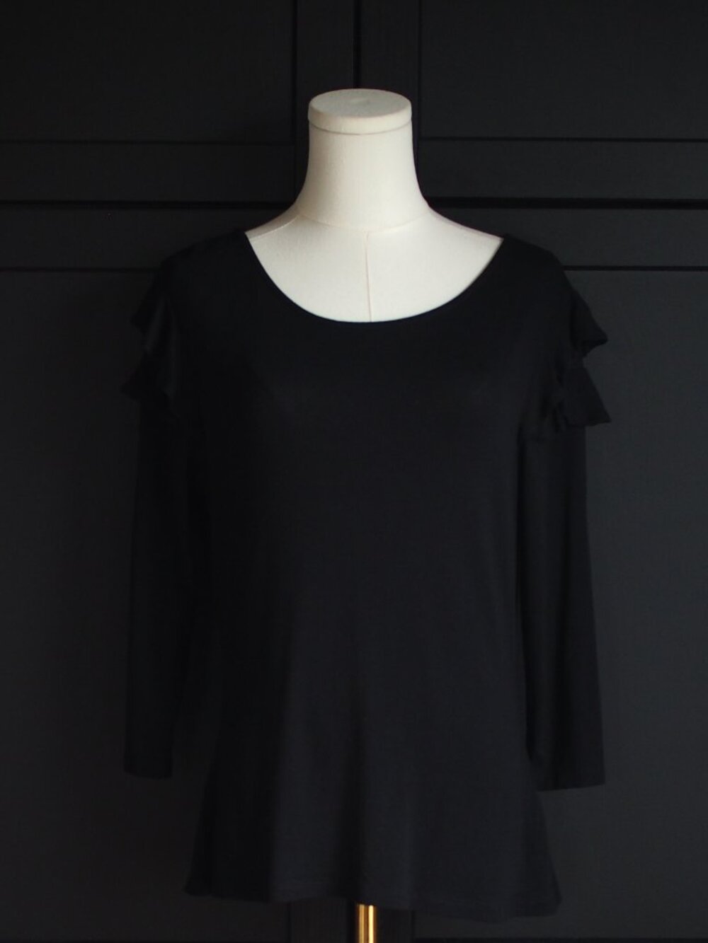 Marks & Spencer - M&S Collection | Like NEW Black Crew Neck Ruffle Top